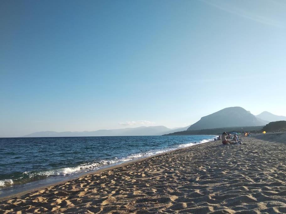 Gollai House Διαμέρισμα Orosei Εξωτερικό φωτογραφία